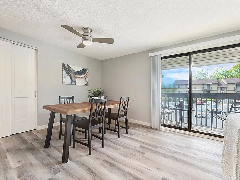 OakWood Park -- No up-front security deposit required! — Photo 35