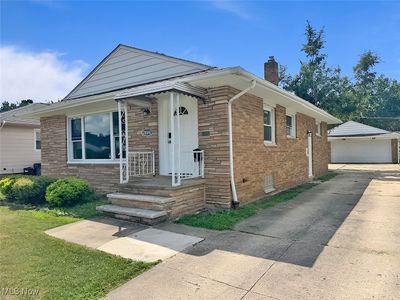 28642 Forest Rd, Willowick, OH, 44095