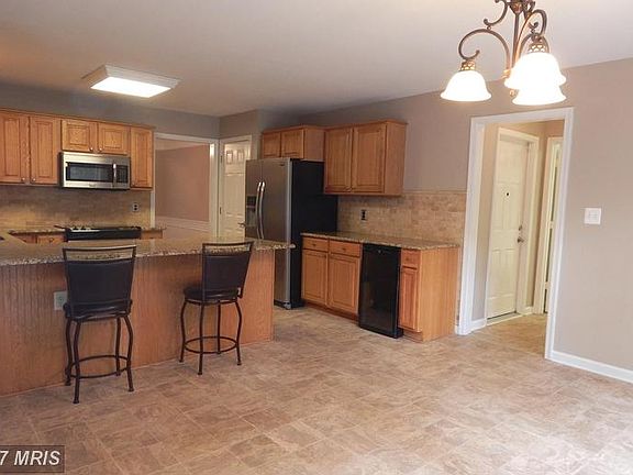 View 2-Granite, Breakfast Bar, Wine Cooler, SS