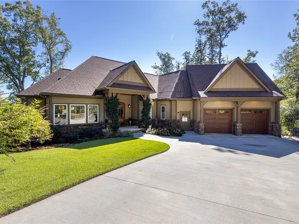140 Talons Point Rd, Salem, SC 29672