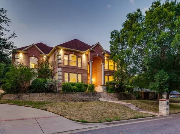 8925 Hunters Glen Trl, Fort Worth, TX 76120