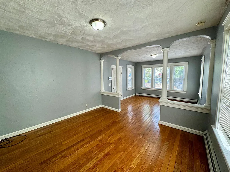 17 Richter St #1 — Photo 9