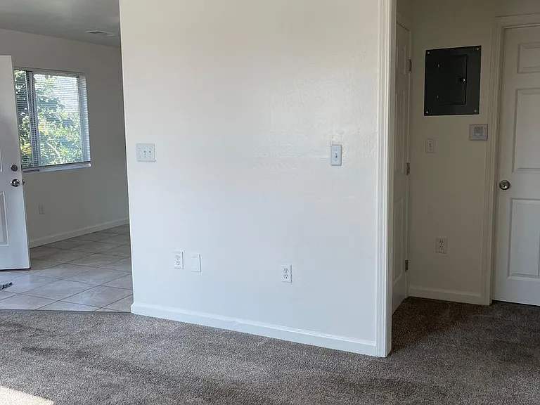1426 Lake St — Photo 4