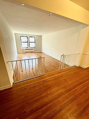 5th image of 67-70 Yellowstone Blvd #5