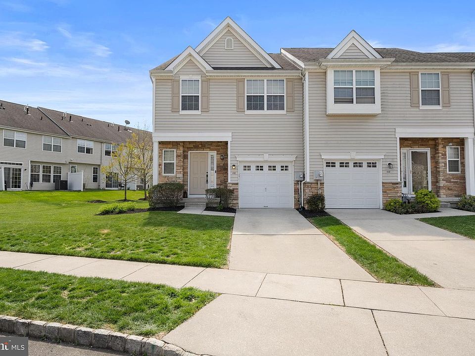 1st image of 116 Oakridge Dr