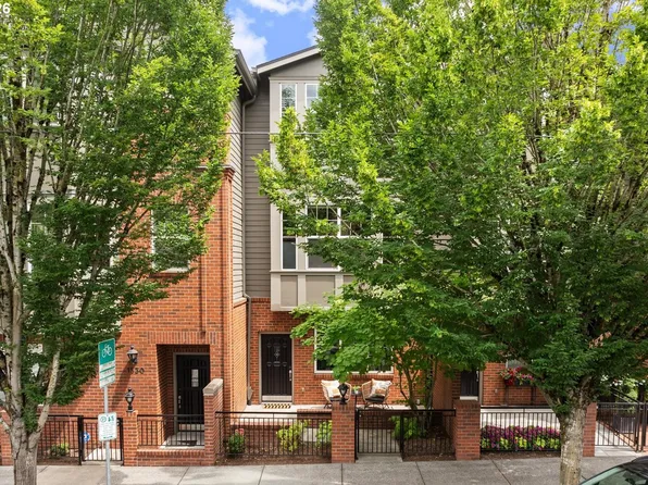 1526 NW 24th Ave, Portland, OR 97210