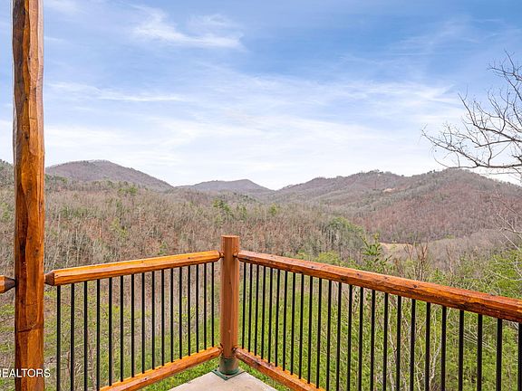 3rd image of 3545 Carsons Ridge Way