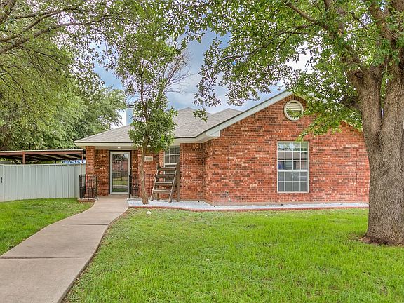 3rd image of 4001 Green Meadow Dr