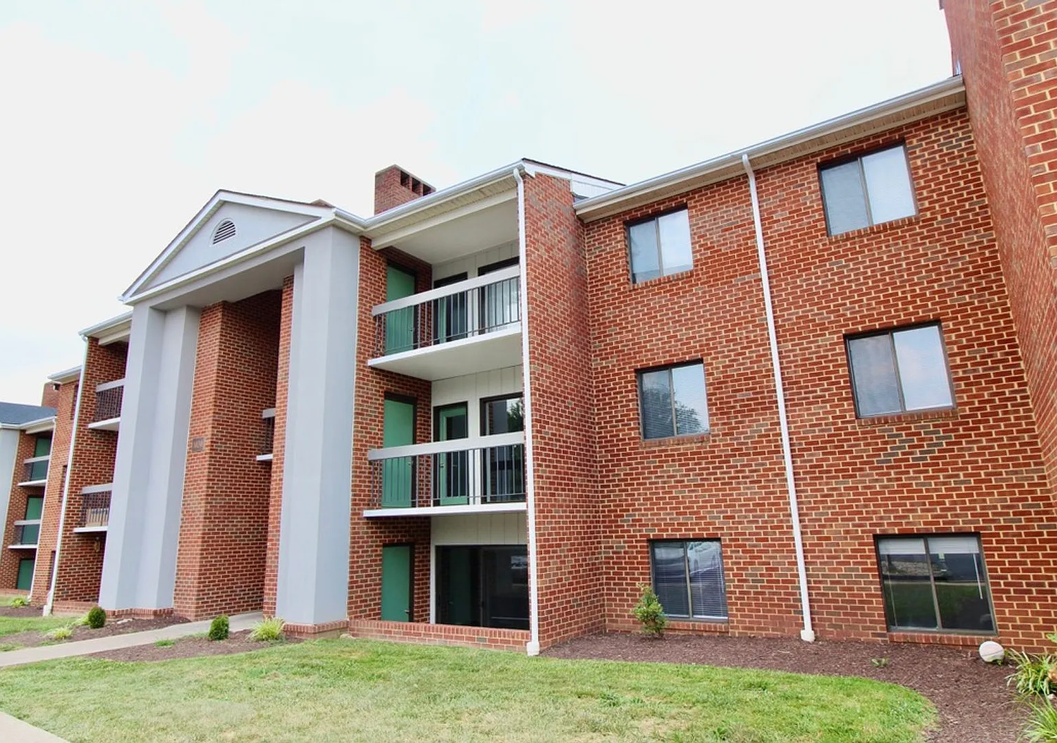 Two bedroom condo for rent! - 1030-8 Blue Ridge Drive — Photo 1