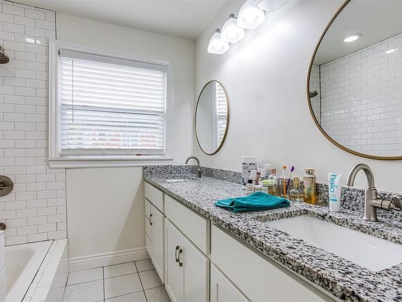 5th image of 2708 Housley Dr