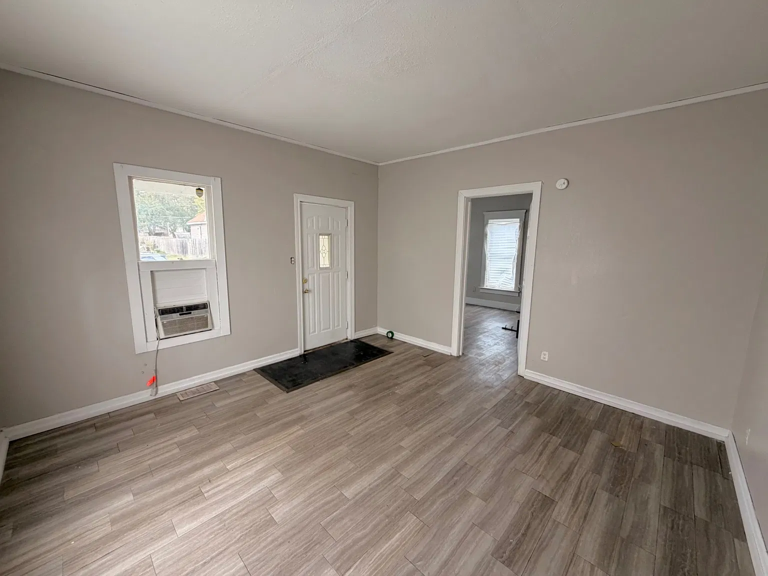 4 bed, 1300 sqft, $1,295 — Photo 4