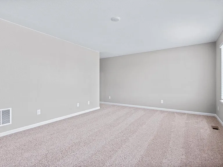 1573 Northcroft Dr — Photo 21