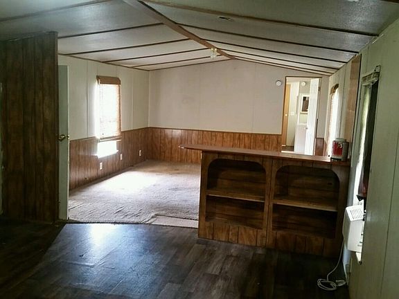 2nd image of 3002 Forest Park Dr
