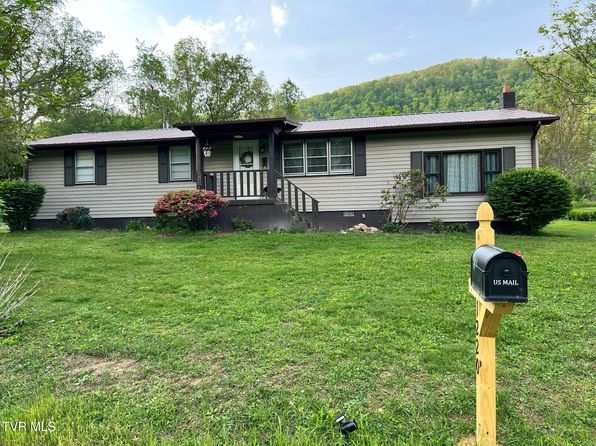 1220 2nd Ave E, Big Stone Gap, VA 24219