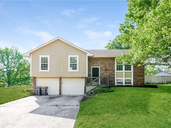 925 Fair Oaks Ct, Liberty, MO 64068