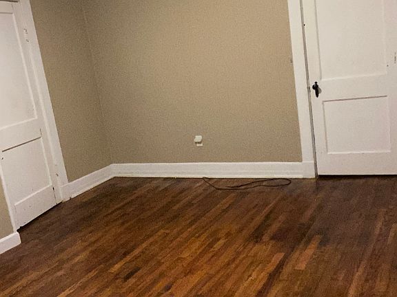 5th image of 1557 Dunbar St