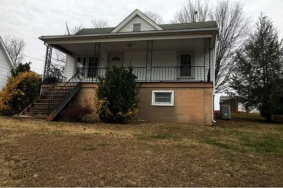 1st image of 214 Highland Ave
