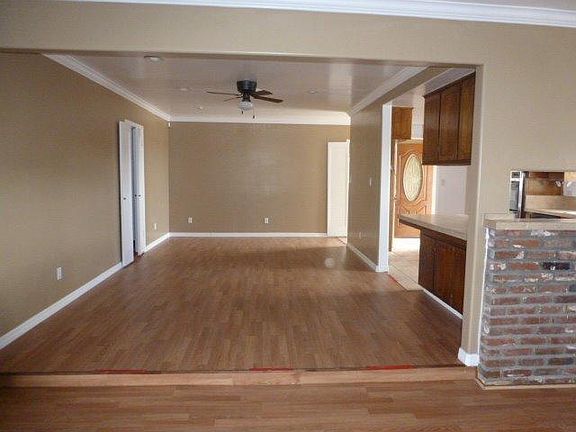 3rd image of 37062 Weston Ave