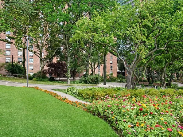 80 La Salle St APT 11H, Manhattan, NY 10027