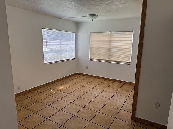 5th image of 17080 NE 23rd Ave APT 1