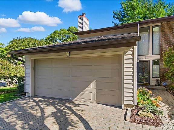 3rd image of 37 Maple Court