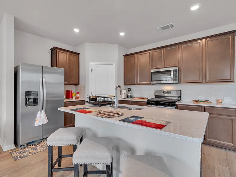 6401 Night Chinook Dr #1 — Photo 10