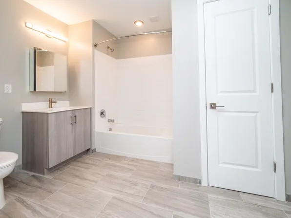 201 Cornelison Avenue image 11 of 12