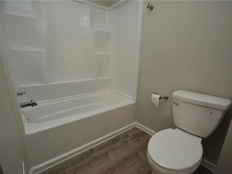 28 Candlewood Dr — Photo 17