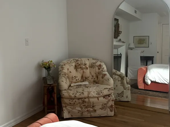 35 Eastern Parkway image 3 of 11