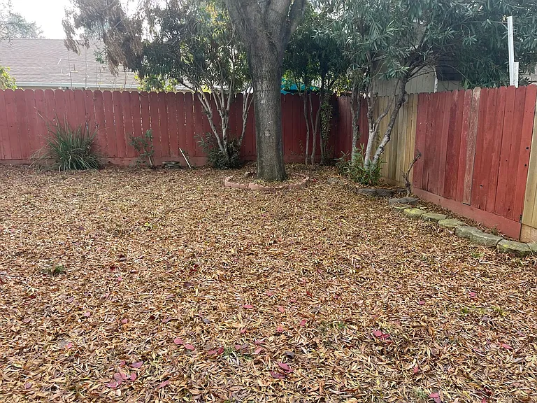 2234 Prestwick St — Photo 40
