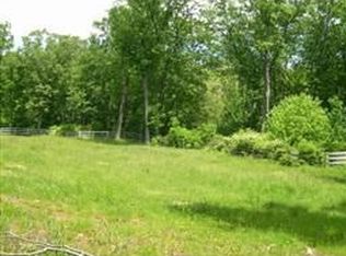 90 Forest Rd #B, Salisbury, MA 01952