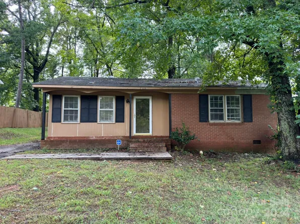 535 Echodale Dr, Charlotte, NC 28217