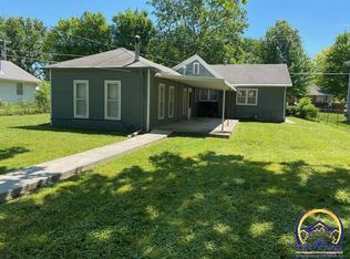 204 Cedar St, Perry, KS 66073