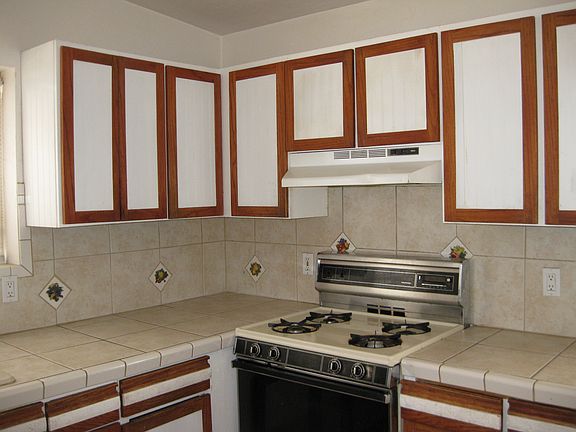 3rd image of 816 S Butler Ave