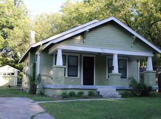 711 N Columbia Pl, Tulsa, OK 74110