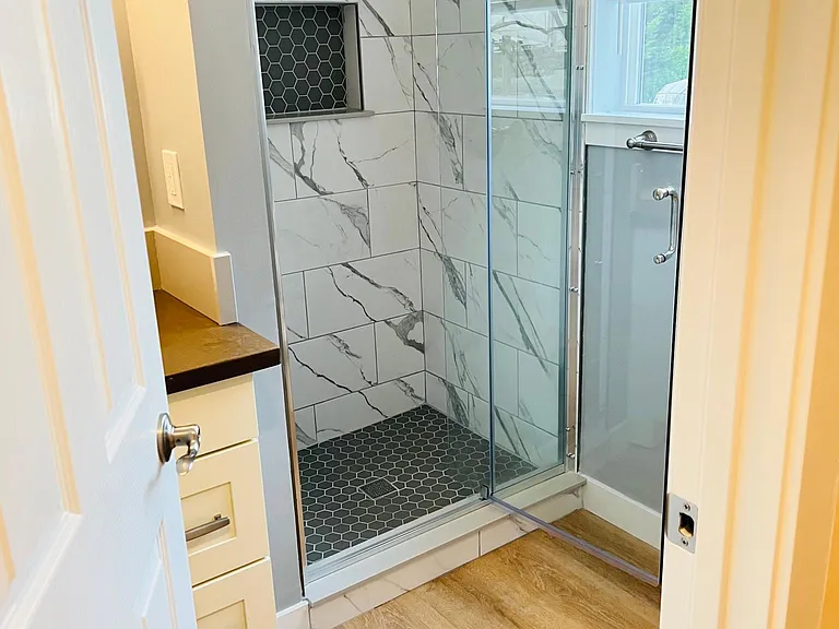 4805 Glenwood Ave — Photo 13