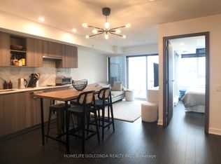 19 Bathurst St #910, Toronto, ON M5V 0R9