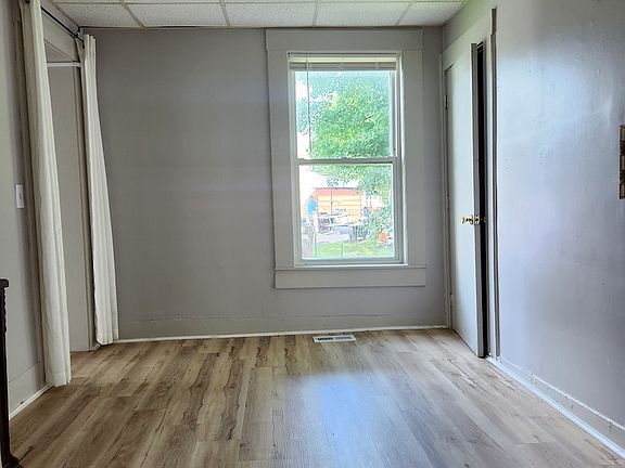 5th image of 12 Lincoln St #1