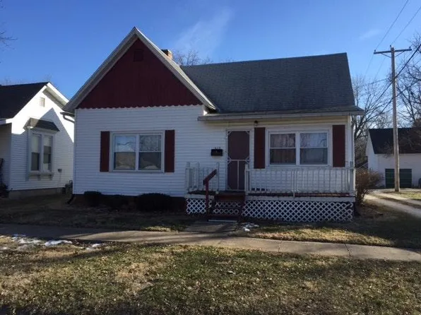 319 N Edwards St, Macomb, IL 61455