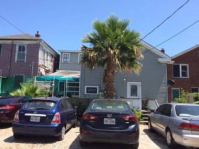 Rear View - 1522 Winnie St #2