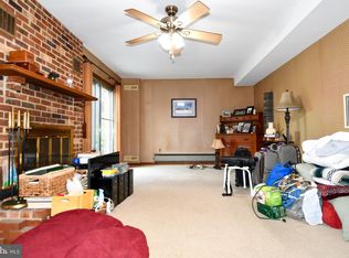 61 Oak Shade Rd, Gaithersburg, MD 20878