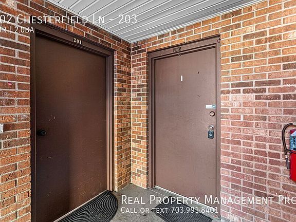 3rd image of 202 Chesterfield Ln APT 203