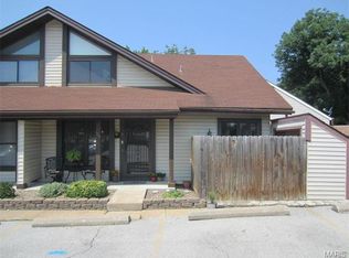 154 Chatterbird Ln APT D, Eureka, MO 63025