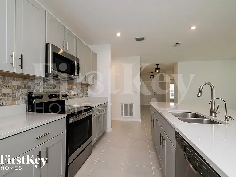 5007 Vellacito Way — Photo 6