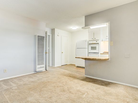 3rd image of 6240 Woodward St #D1902