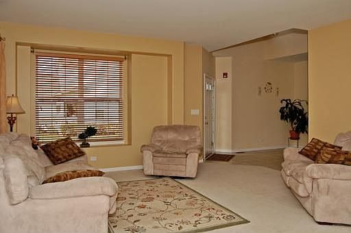 2nd image of 276 Hanbury Dr