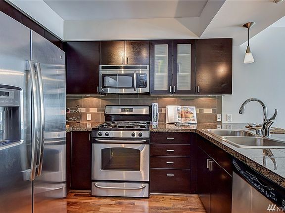 3rd image of 819 Virginia St Unit 1506