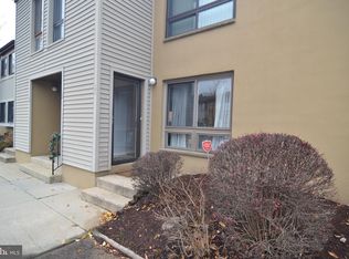 11 Ashley Ct, Marlton, NJ 08053