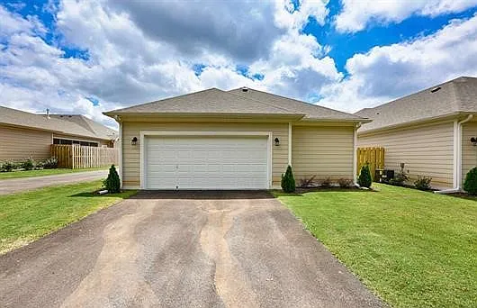 110 Moore Farm Cir NW — Photo 2