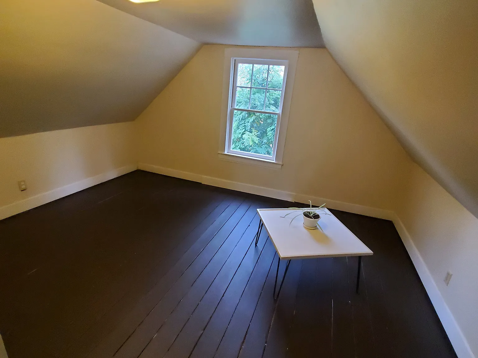 2 bed, $1,400 — Photo 4